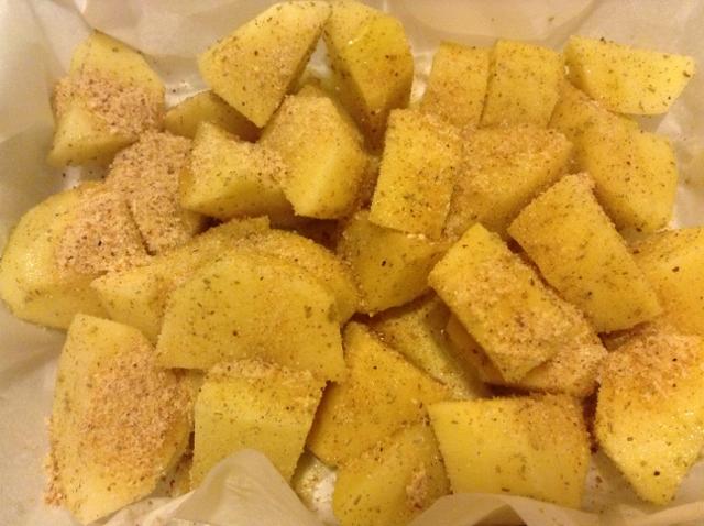 tagliare e condire le patate (640x478)