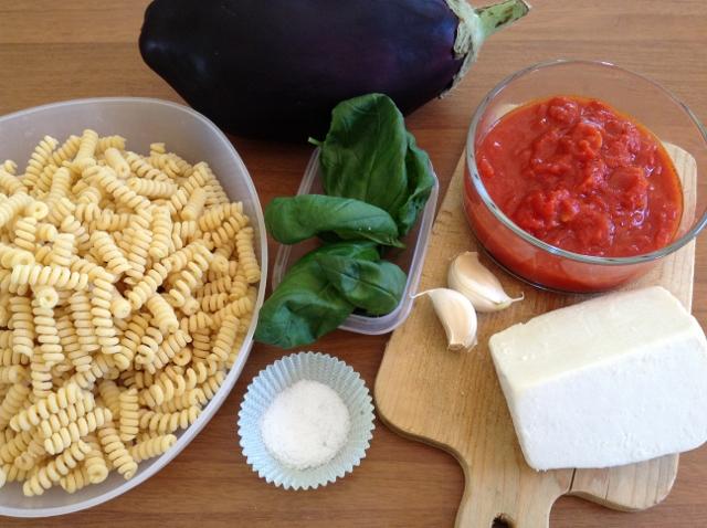 ingredienti pasta alla norma