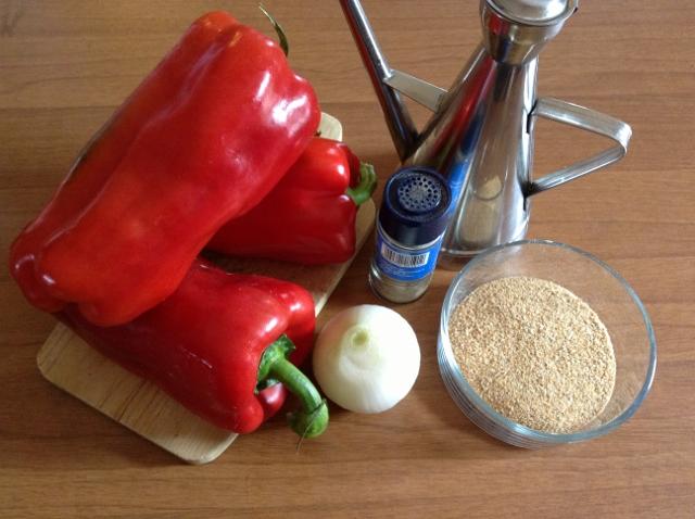 ingredienti pasta con la crema di peperoni