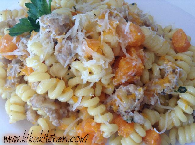 pasta con zucca e salsiccia