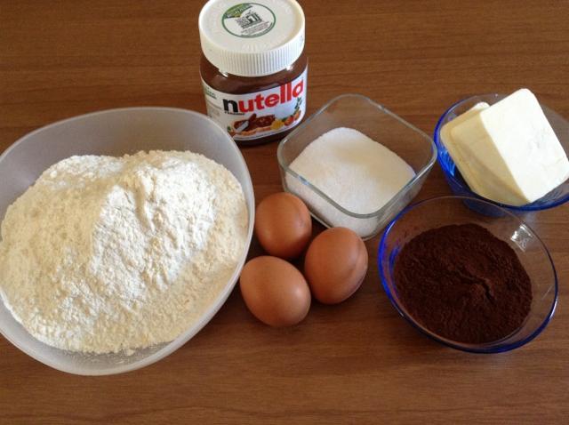 ingredienti biscotti al cioccolato ripieni1