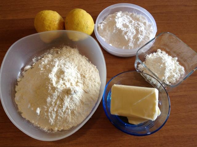 ingredienti biscotti al limone