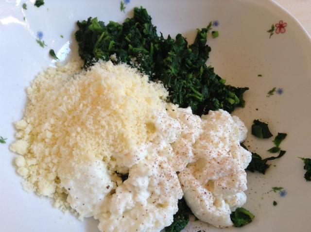 mescolare ricotta e spinaci