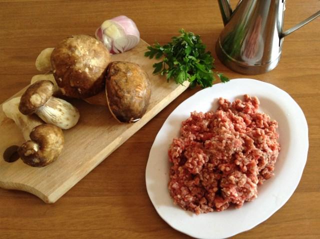 ingredienti pasta ai porcini