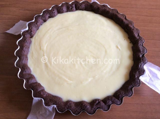 crostata con crema al cioccolato bianco