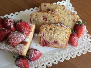 Plumcake alle fragole con yogurt aromatizzato alla fragola