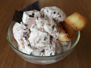 Gelato stracciatella con o senza gelatiera. Ricetta facile