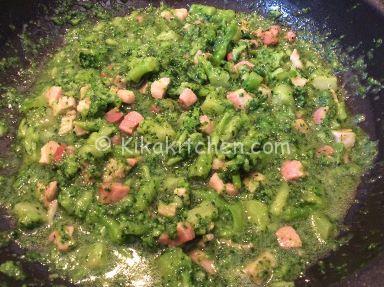 pasta broccoli e pancetta affumicata