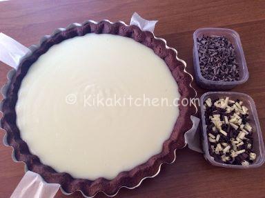 guarnire crostata con crema al latte