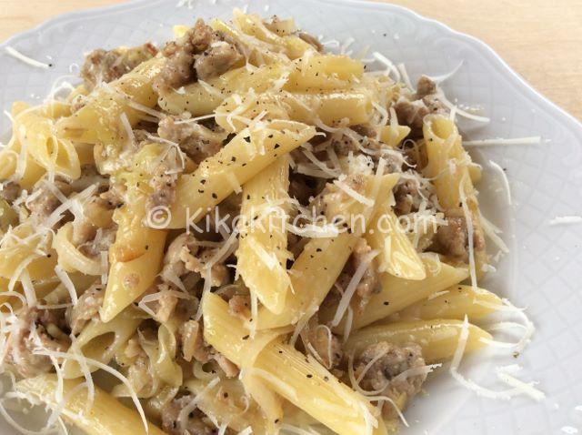 pasta con salsiccia e porri fotoricetta