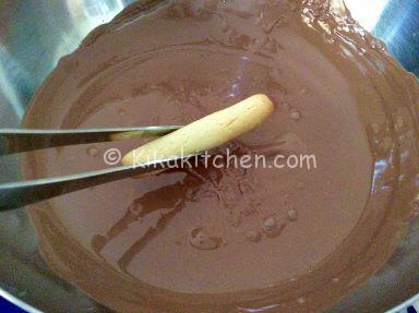 bagnare i togo nel cioccolato