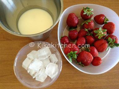 ingredienti frappè alla fragola