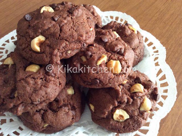 cookies cioccolato e nocciole ricetta