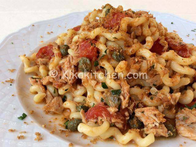 pasta con pomodorini e tonno