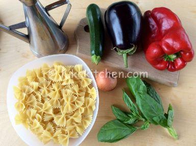 pasta con verdure saltate in padella