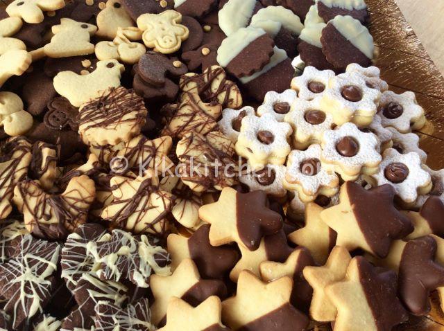 Biscotti Al Cioccolato Di Natale.Biscotti Al Burro Ricetta Facile E Veloce Kikakitchen