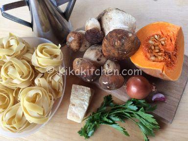 ingredienti pasta con zucca e porcini