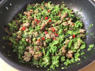 pasta broccoli e salsiccia ricetta