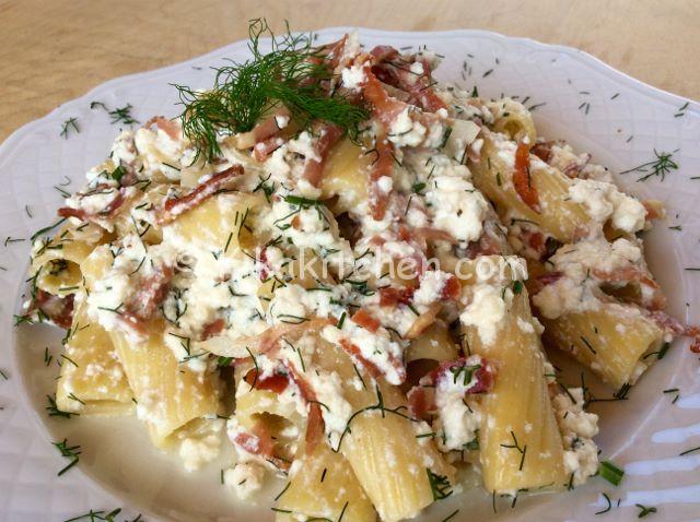 pasta con ricotta e speck ricetta