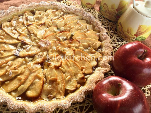 crostata di mele con marmellata