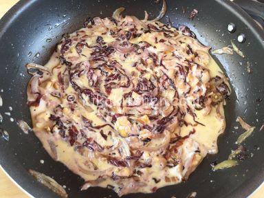 pasta con radicchio e stracchino ricetta