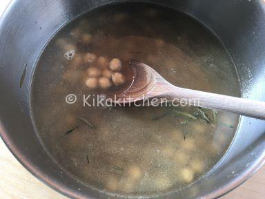 pasta e ceci con rosmarino