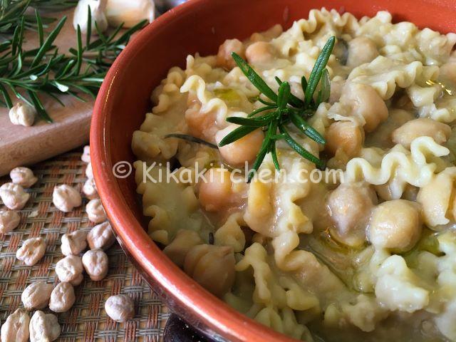 pasta e ceci ricetta semplice