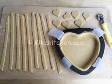 crostata a forma di cuore