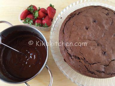 torta cioccolato e fragole fresche