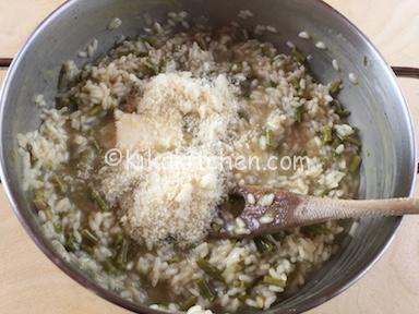 mantecare risotto asparagi