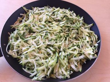 zucchine a julienne