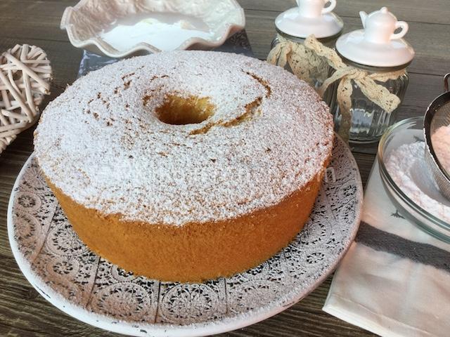 torta chiffon alla vaniglia