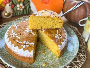 Torta di zucca soffice. Ricetta facile con zucca frullata