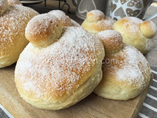 brioche con lo zucchero