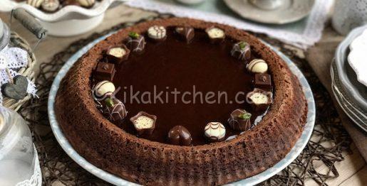 torta con ganache al cioccolato fondente