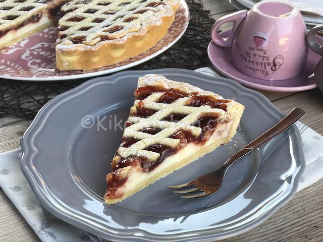 dolce crostata ricotta e marmellata