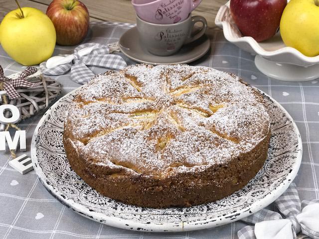 torta con mele e mascarpone