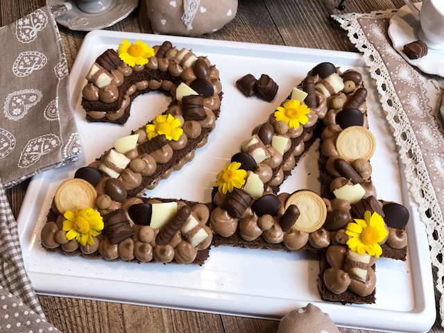 cream tart con pan di spagna al cacao