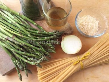 ingredienti pasta con asparagi