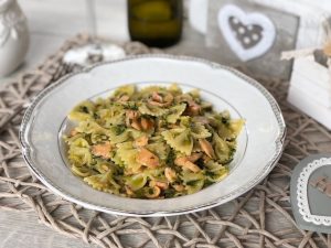 pasta zucchine e salmone