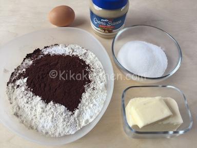 ingredienti biscotti al cioccolato ripieni