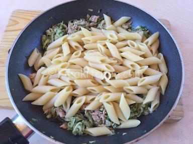 pasta con tonno e zucchine