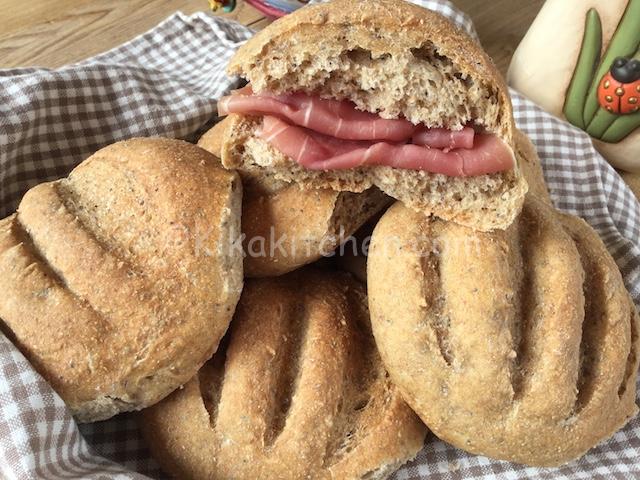 panini di farro integrale