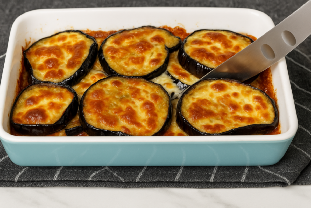 Melanzane al Forno con Formaggio: Ricetta Leggera Pronta in 30 Minuti e ...